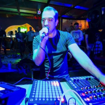 dejanhren-ag-ftv-6401